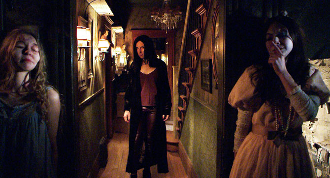 Gewinnspiel zum Home Entertainment-Start von GHOSTLAND