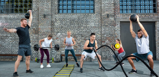 Fitnessstudio vs. Outdoortraining