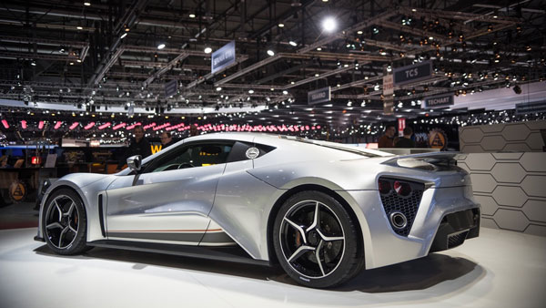 Zenvo ST1 Seitenansicht