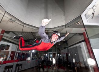 Der Adrenalinkick für echte Männer - Indoor Skydiving im Windkanal.