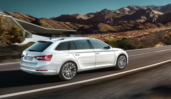 Stil und Raum in ungeahnter Dimension - der neue ŠKODA Superb Combi