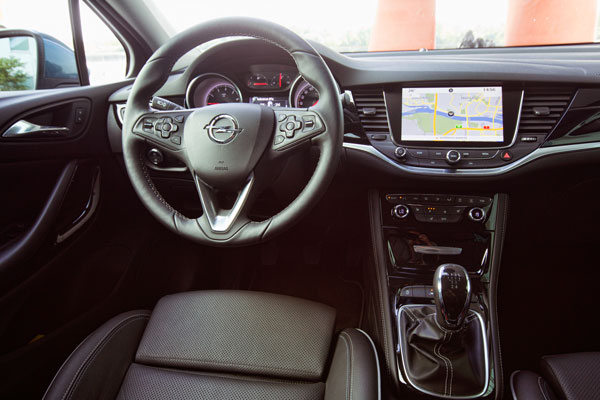 Opel Astra Innenansicht