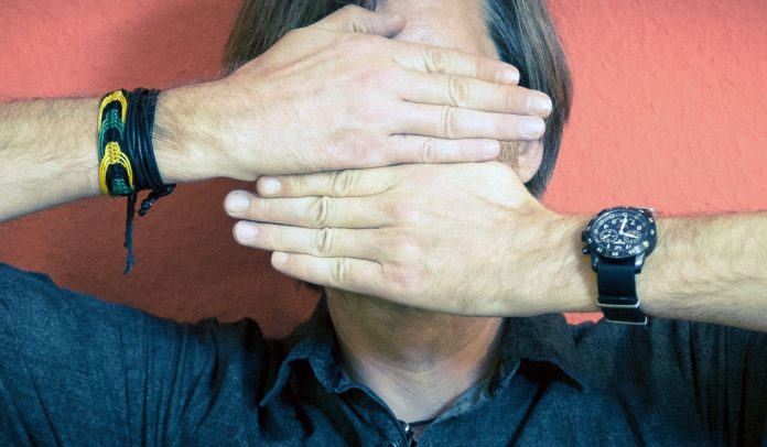 maenner-armband Kette, Armband oder Uhr? Was dein Handgelenk über dich verrät