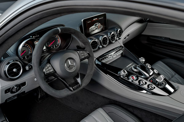 Mercedes AMG GT C Edition 50 Cockpit