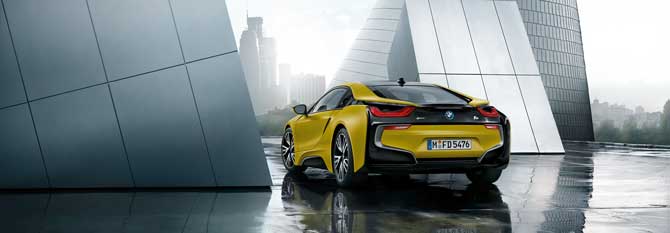 BMW i8 Protonic Frozen Yellow