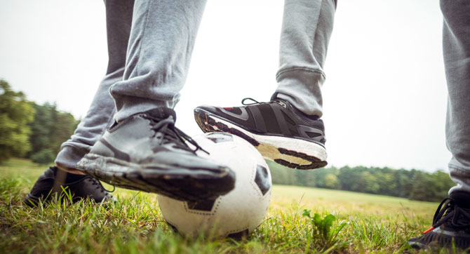 Fußball spielen