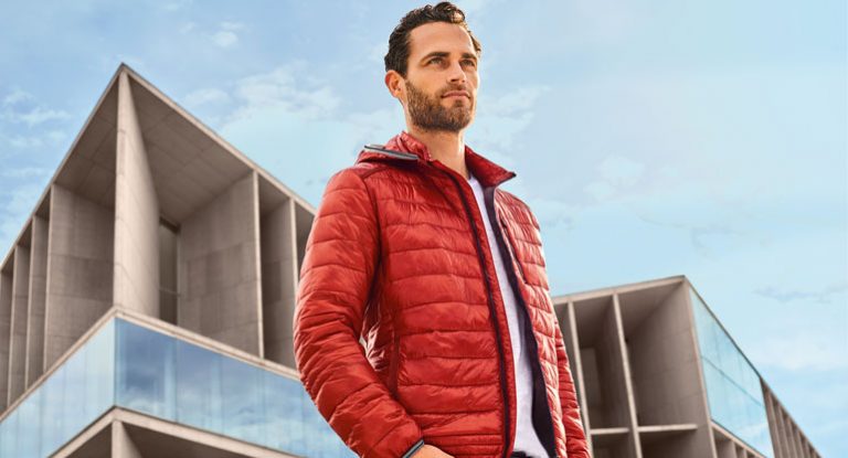 Zwei Mal im Jahr Hochsaison: DIE ÜBERGANGSJACKE