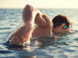 Schwimmen mit Kopfhörer: darauf solltest du achten!