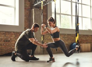 Durchstarten als Fitnesscoach – das sind die Voraussetzungen und Aufgaben als Personal-Trainer