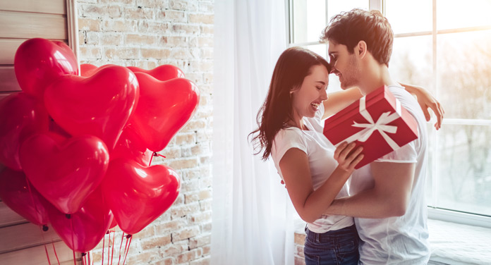 valentinstag-geschenk-idee-freundin Geschenke, mit denen du deiner Liebsten zum Valentinstag deine Liebe zeigst