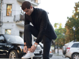 Sneaker zum Anzug kombinieren
