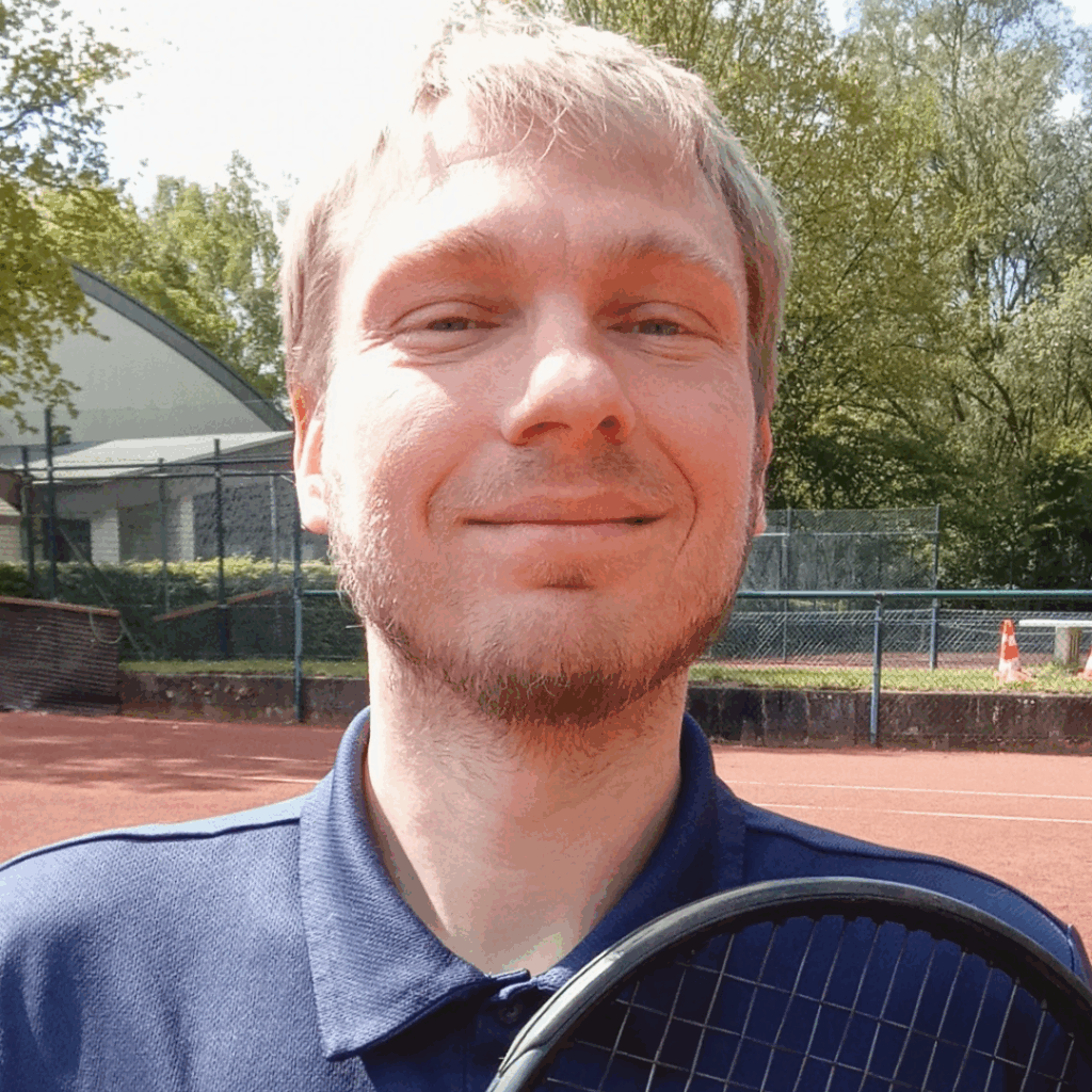 Ronny Schneider von www.sandplatz-tennis.de