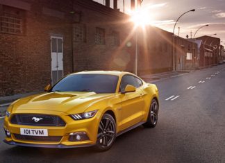 Ford Mustang - Einmal Flügel zum Nachrüsten bitte!