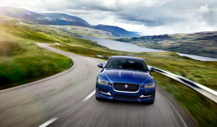 Jaguar_XE_R_Sport_Dynamic