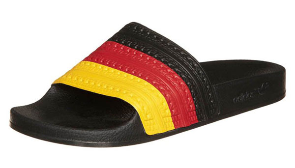 adidas Originals ADILETTE FLAGS - Badesandale - black  - 26,95 € 